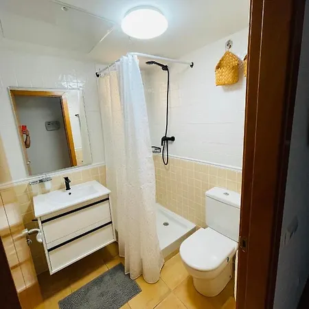 Apartment Schoene Mit Pool Und Terrasse.